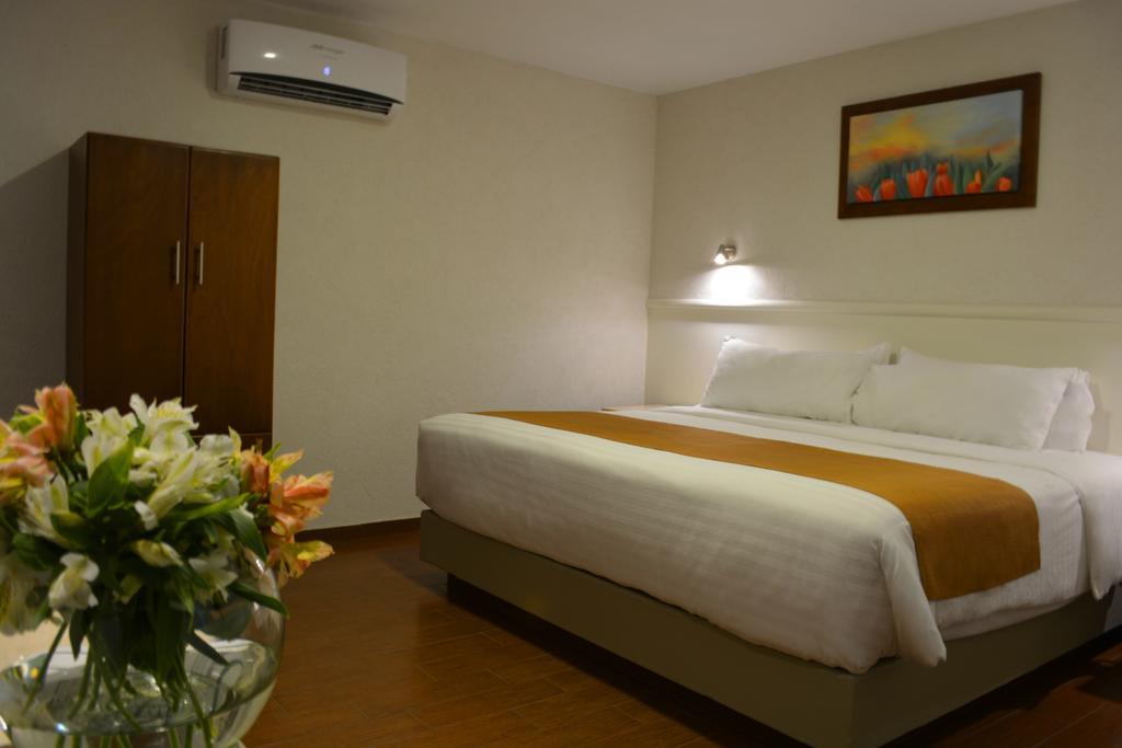 Eco Express Hotel Zamora Zamora de Hidalgo Oda fotoğraf